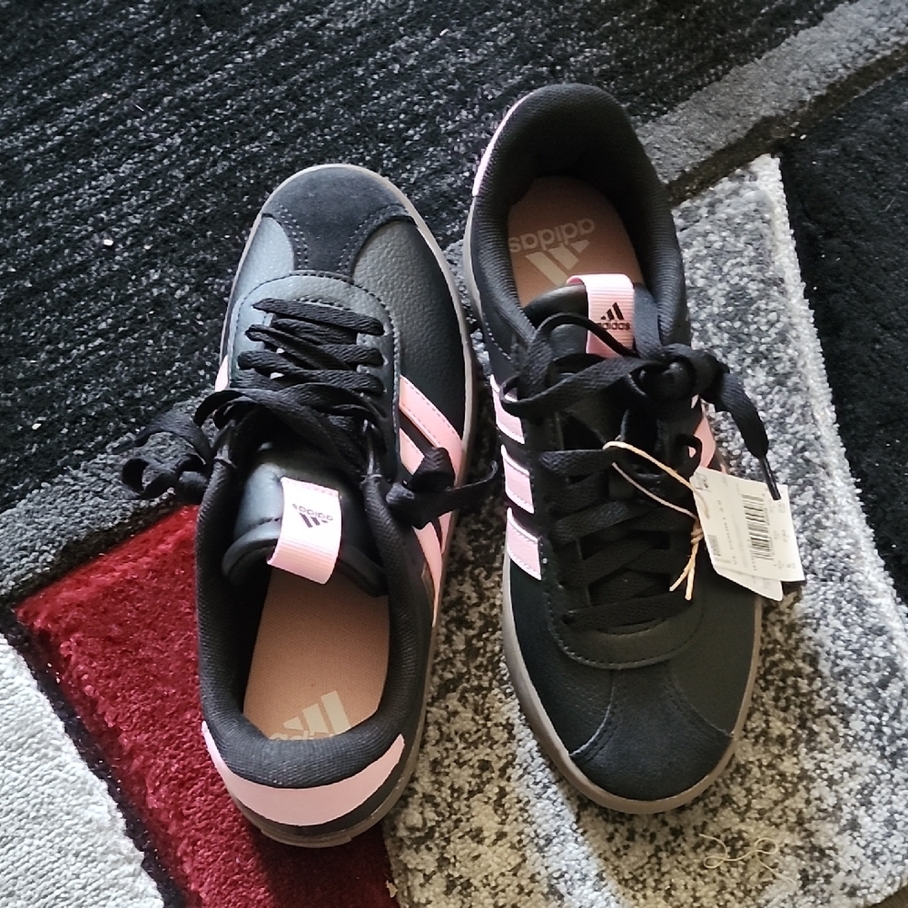 adidas Women's Black and Pink Sneakers